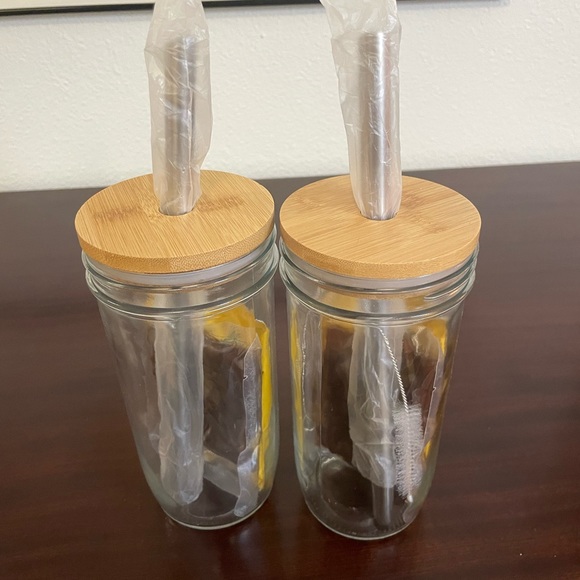 Fusion Select pair of Bubble tea glasses comes with a straw cleaner - Picture 3 of 3
